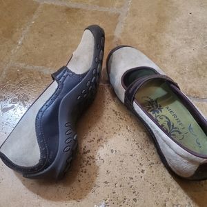 Merrell performance arch support footwear size 8.5